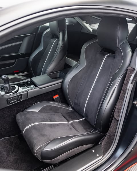 competitionreal's tweet photo. Aston Martin Vantage S 🖤 https://t.co/6PltePPzVb