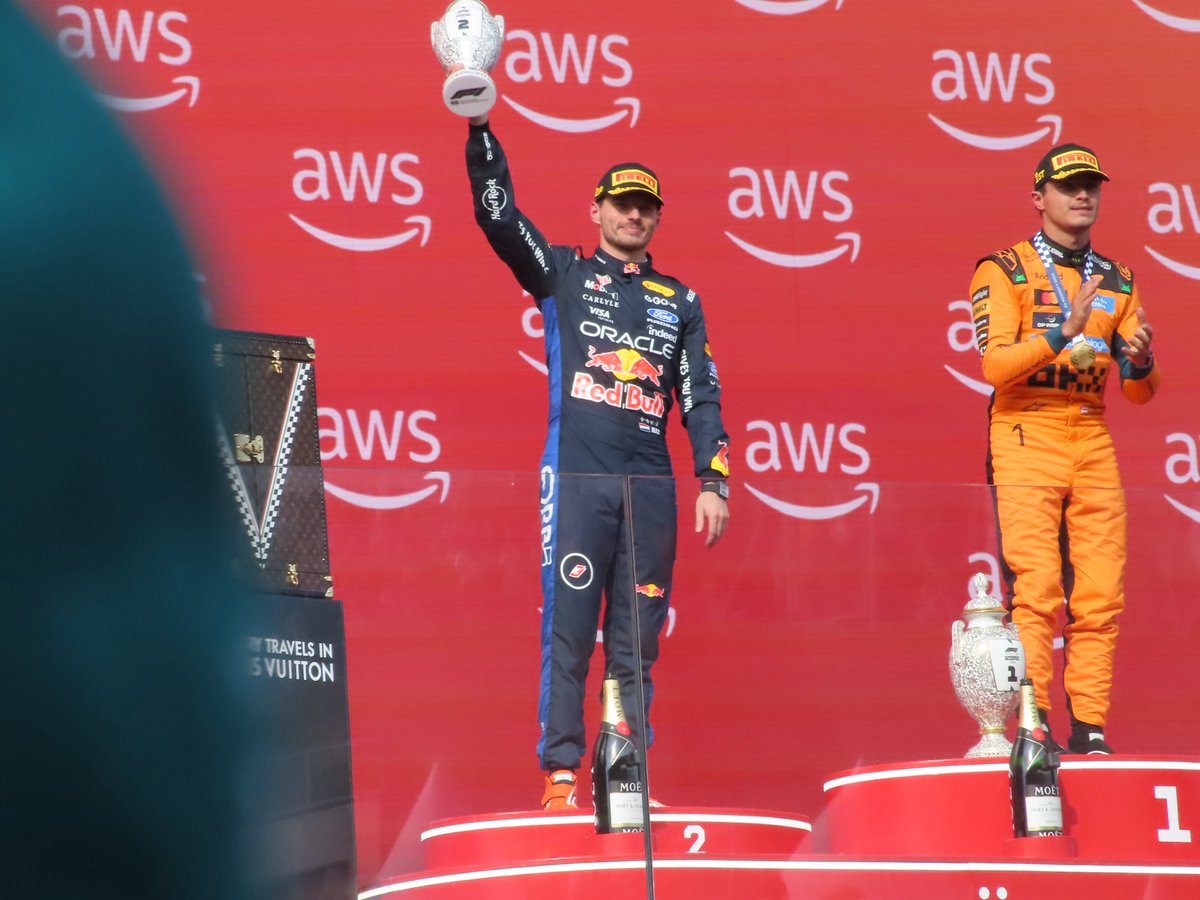 mizu233's tweet photo. A lot of running to get to the track celebration, but seeing Max on the podium in person is the best thing of this year 🥹🥹🥹 https://t.co/zXTfFtGMIa
