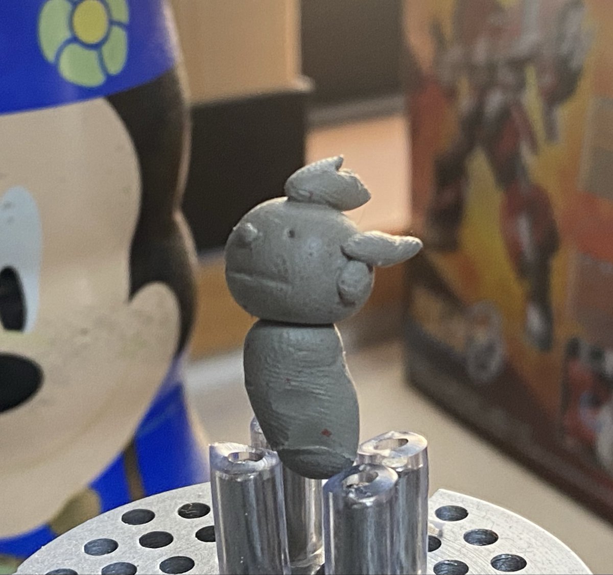 myaaru's tweet photo. エポパテ使用後あまったパテ捨てるの勿体ないので作ってみた♪(´ε｀ )
続きはまたパテが余ったとき🤣 https://t.co/uBxgKITfJR