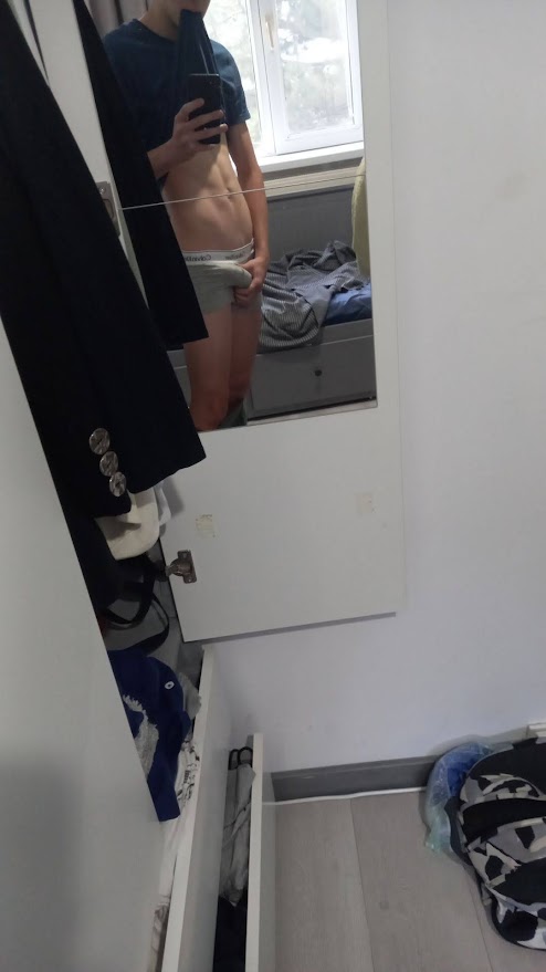 2idadhnais's tweet photo. 18m hmu im horny #hung #white #bwc #abs #muscles #nsfwtwt #nsfw https://t.co/CLyhimLdy2