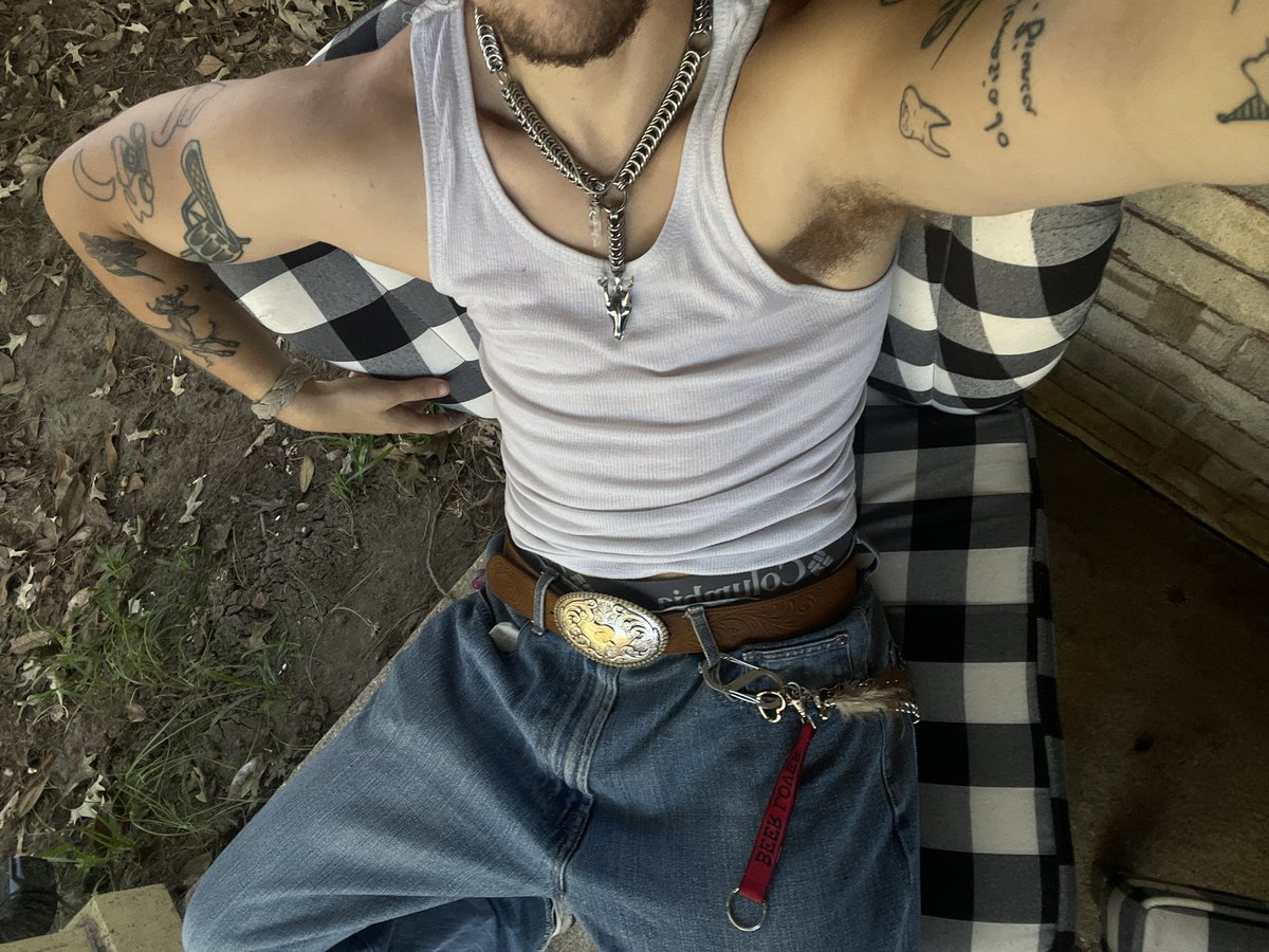 lukesnes's tweet photo. and they said transgender people can’t sit on the porch and vibe 😴 #🏳️‍⚧️ https://t.co/lVxrShSz34