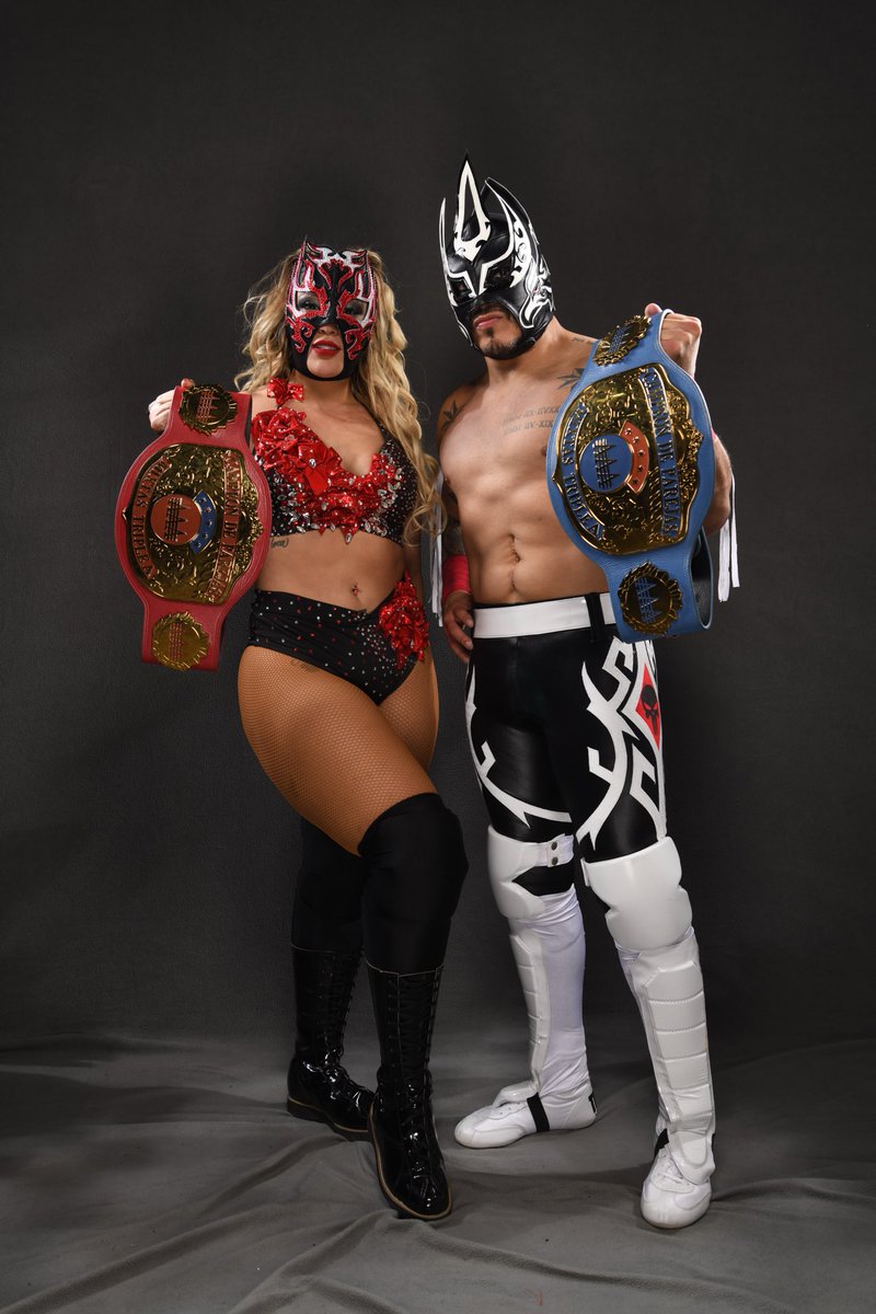 luchalibreaaa's tweet photo. ¡Con ustedes, nuestros nuevos Campeones de Parejas Mixtas AAA! 🔥 LA HIEDRA Y LAREDO KID 🔥 https://t.co/VtPxFigwIF