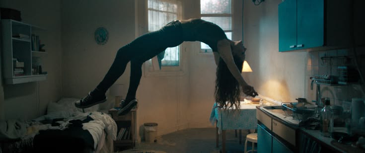 freakyfilms0's tweet photo. Saint Maud (2019) https://t.co/lluqPk0nIg