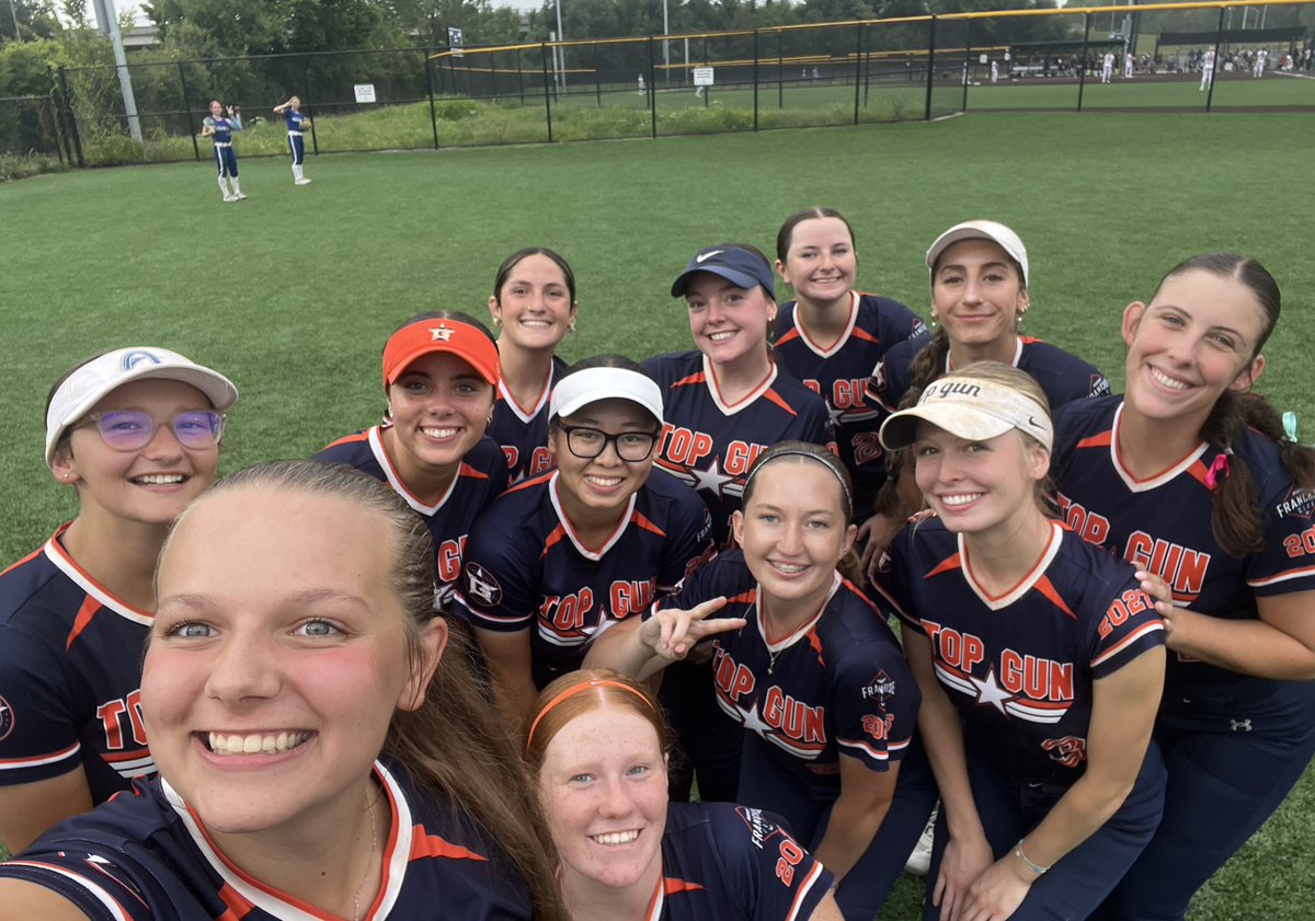 RyleeBarnett_26's tweet photo. I’m proud of my teammates and how we ended our season at Midwest Nationals, going 6-3-1 and finishing in 4th place! I’m really going to miss these girls and my coaches, but I’m looking forward to heading to college and beginning this next chapter with @DMACCsoftball ! @BobLigouri @ThanaMHeller @BRich_17 @GaryMGorman @TopGun0809KS 
@topgunfastpitch  @TopPreps @Get2CollegAth @showcaseballers @CoastRecruits @ScoutUrecruit @ExtraInningSB  @MidwestPremierS