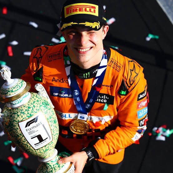 StephanyEstrda's tweet photo. Pudimos tenerte de vuelta, pudiste ganar está carrera que la vida te debe sin escándalos... Pero no, otra vez no https://t.co/oJiXIPBlLI