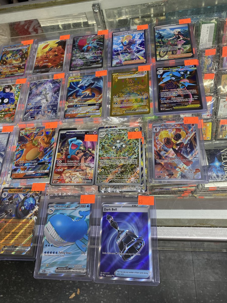 bklynvideogames's tweet photo. Now available. #Pokmon #Singles #TCG and more https://t.co/9d44qISWWB