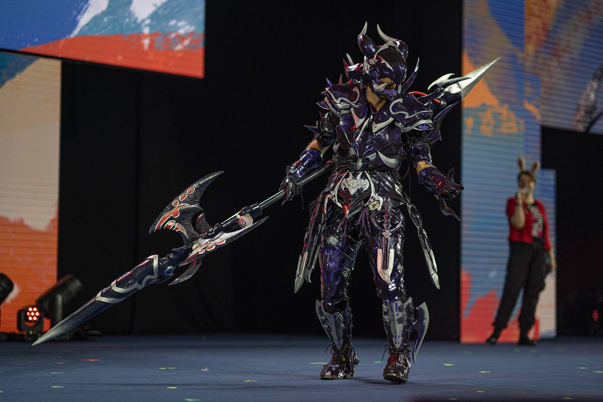 FF_XIV_EN's tweet photo. Glamoured to Life brought some truly spectacular looks to FFXIV Fan Festival 2026 in Berlin! ✨

Here are just some of the amazing cosplays that graced the stage! A huge round of applause for all our wonderful participants! 👏 https://t.co/K6R9DM1bsG