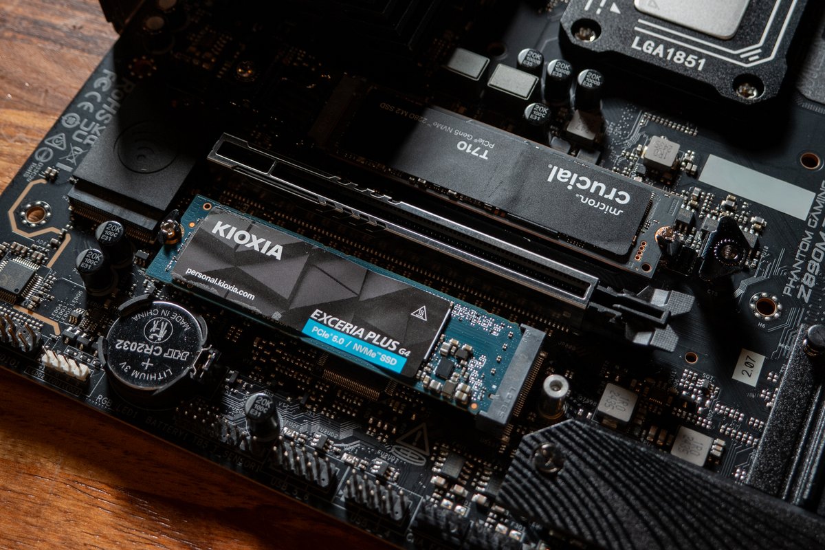 willie183tw's tweet photo. Specs 
-Intel Core Ultra 270K Plus  
-ASRock Z890M Riptide WiFi  
-G.SKILL Trident Z5 Neo 6000 16GB*4  
-NVIDIA GeForce RTX 5090 Founder Edition 
-Micron Crucial T710 1TB 
-KIOXIA EXCERIA PLUS G4 1TB  
-SilverStone  Extreme 1000Rz Platinum 
-Lian Li B4-mATX 
-Noctua NL-LC1-24 https://t.co/lMMQErBHkr
