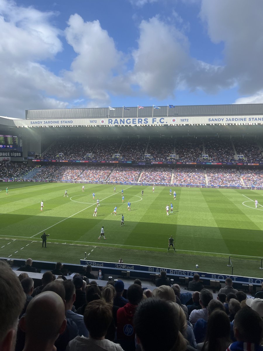 EdwardHancock70's tweet photo. Great afternoon at ibrox . Homeward bound https://t.co/yKNjBPBrxv