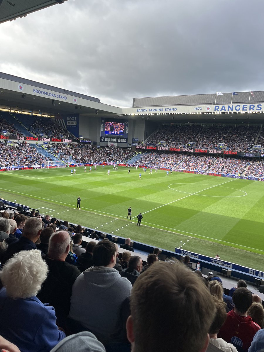EdwardHancock70's tweet photo. Great afternoon at ibrox . Homeward bound https://t.co/yKNjBPBrxv