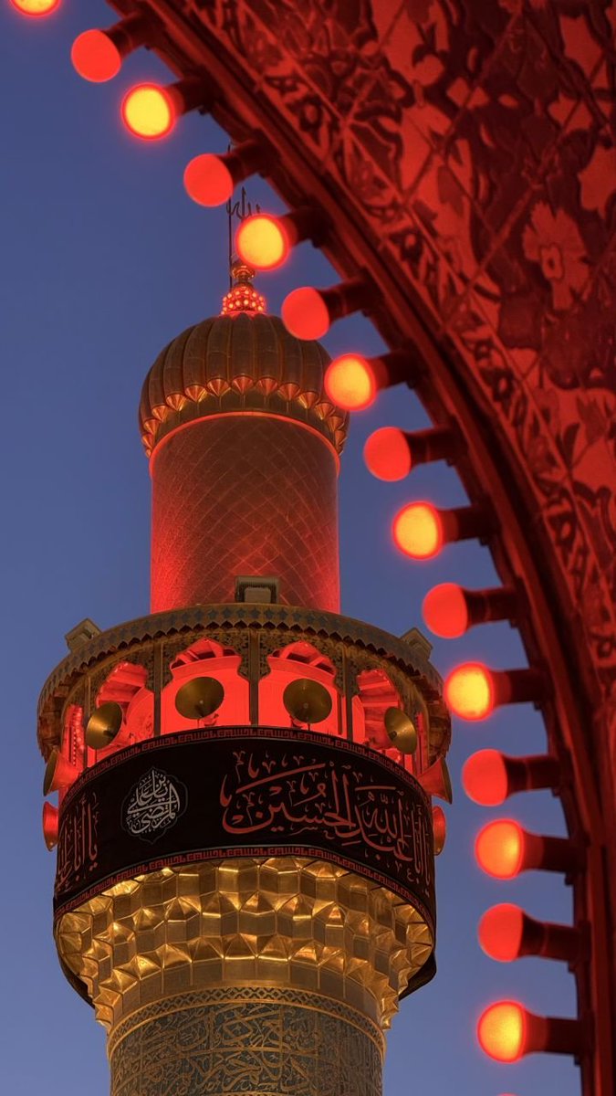 imamalinet_fa's tweet photo. بَذَلَ مُهْجَتَهُ فِیکَ لِیَسْتَنْقِذَ عِبَادَکَ مِنَ الْجَهَالَة
و کیست جز اباعبدالله که با فداکاری خود و بذل خالصانه جانش، انسان‌ها را از حیرت گمراهی، به یقین هدایت برساند؟

زیارت اربعین
#یاایاعبدالله https://t.co/I0HDpHt1hv