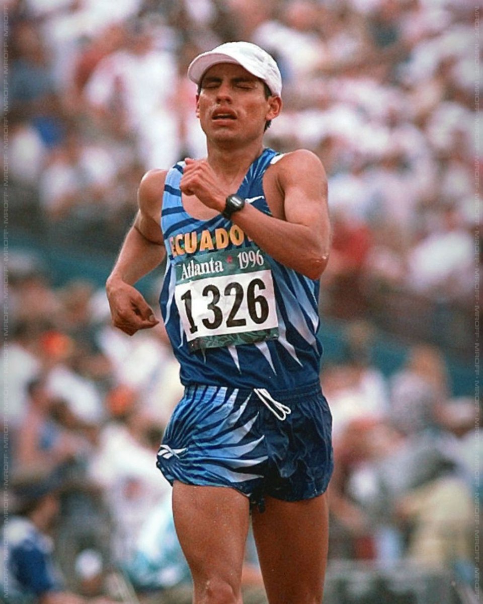 MrOFFSIDER's tweet photo. 30 años han pasado. Jefferson Pérez Quezada convirtiéndose en campeón olímpico. Ecuador cantó por primera vez su HImno en la máxima cita de los deportes. Momento único, inigualable. Sublime. https://t.co/jaKUVRAG0g