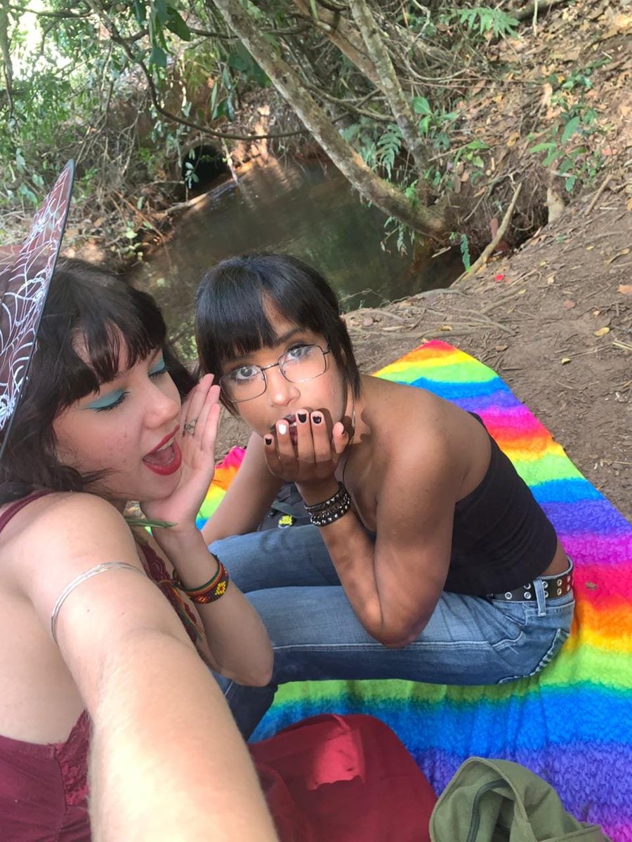 _cannibalbitch's tweet photo. aquela amizade PIOR e na MELHOR fase https://t.co/ftAhDV9Uve
