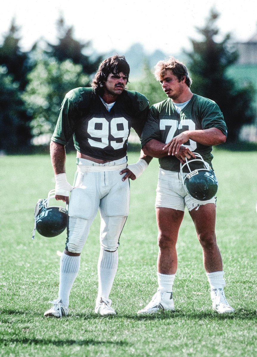 nyjets's tweet photo. training camp circa 1984

Mark Gastineau | Joe Klecko https://t.co/FVjiS3QeUR