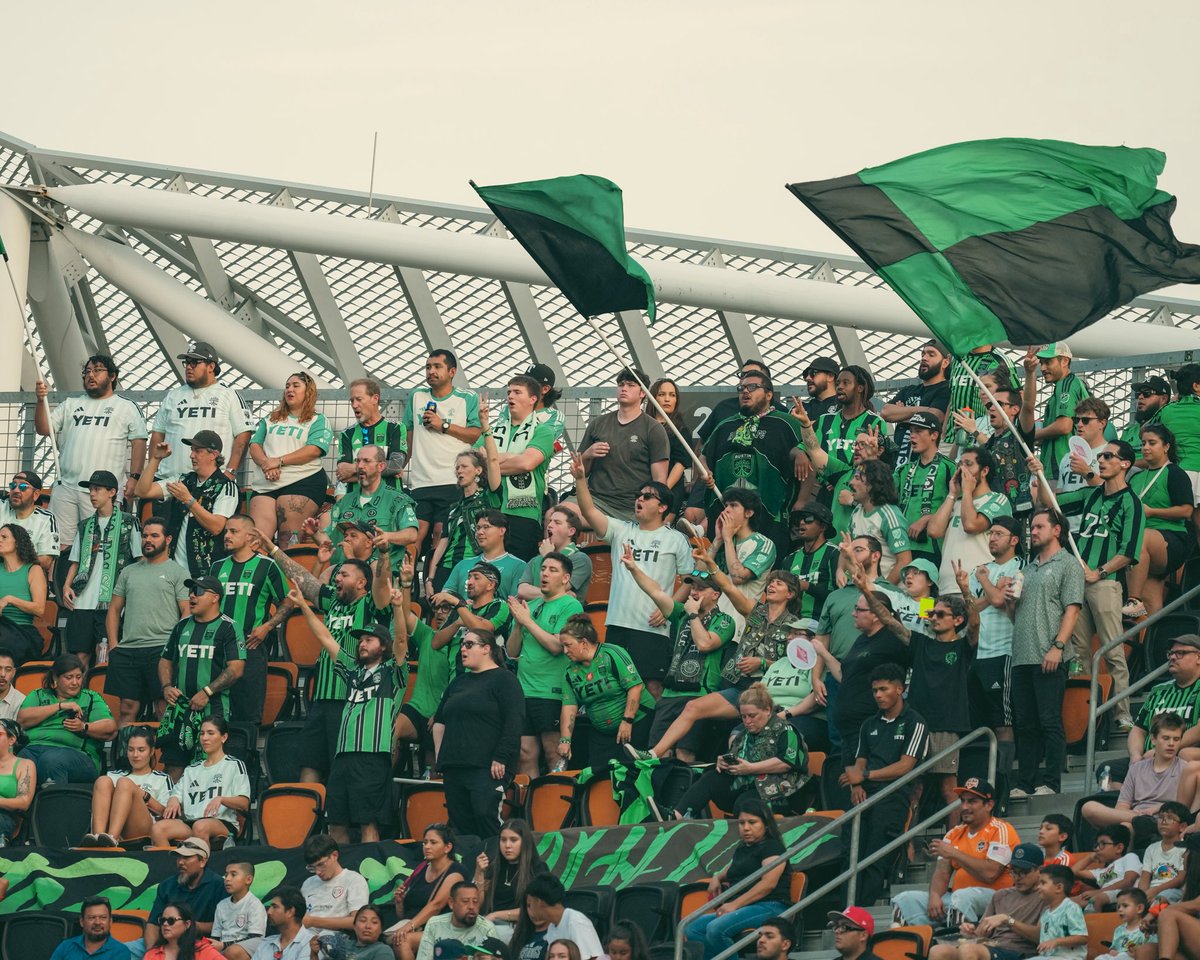 AustinFC's tweet photo. Always thankful for the VERDE fam. 💚🖤 https://t.co/EbIYVSTXvv