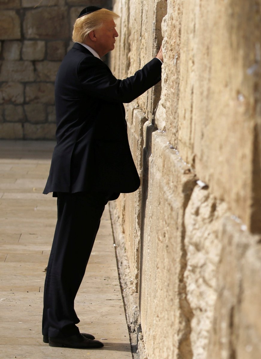 remarks's tweet photo. 🇺🇸🇮🇱 Rep. Thomas Massie: They spent $30 million because I wouldn't kiss the wall in Israel. https://t.co/8tlb2UtV4v