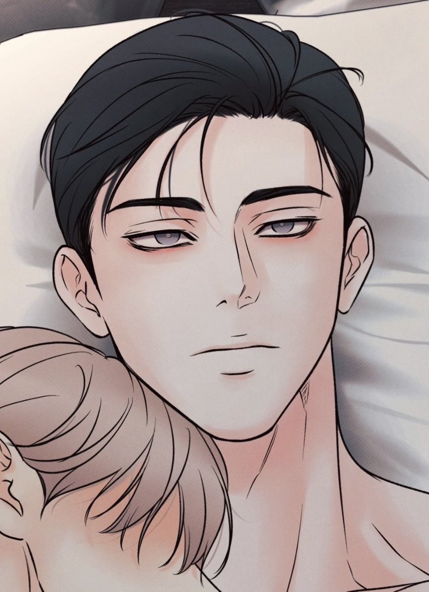 haloofthemoon08's tweet photo. I think that, from Nanjo’s perspective, it really feels like Mok is just “tormenting” him, “having fun” with him; it’s even more painful when we think that maybe he had already started developing feelings. 

And this brings us to chapter 34… https://t.co/pDeYAyMbBq