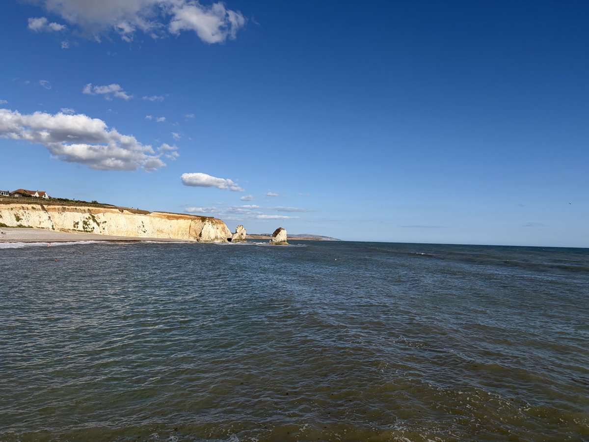 Emo_1878's tweet photo. I do love The Isle of Wight 💙 https://t.co/ROis3k7cNd
