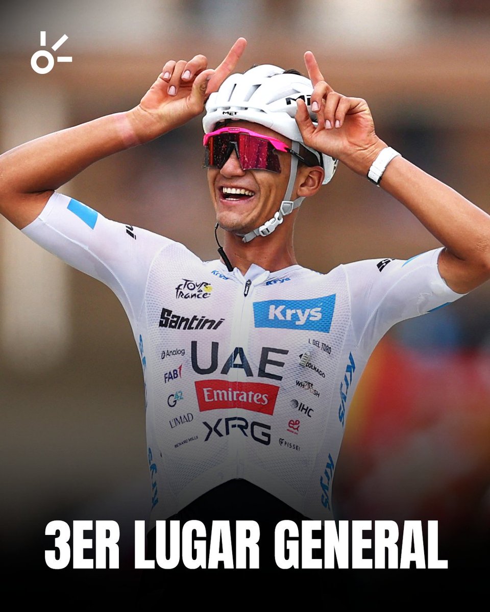 ClaroSports's tweet photo. ¡EL PRESENTE Y FUTURO DEL CICLISMO HABLA MEXICANO!🇲🇽💎

Isaac del Toro conquistó el maillot blanco como mejor joven del Tour de Francia 2026, se encuentra escribiendo su página histórica para México. 🚴‍♂️

El 'Torito' es de oro y tercer lugar general😮‍💨🙌 https://t.co/ckGELhG4Sc