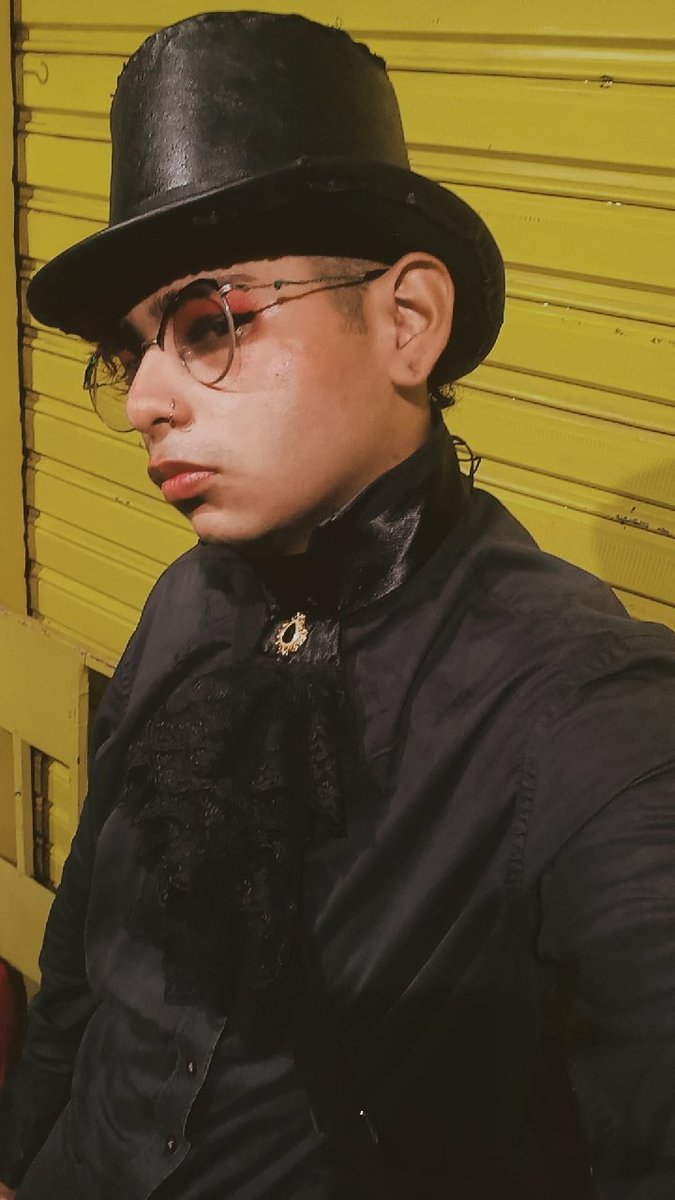 LuzGambas1's tweet photo. Entre elegância e a luxúria do pecado 🔥❤️
#NSFW #NewProfilePic #PINTOAWARDS #BUCETAWRDS #paucarinhoso #bundawards #bigmen #XOTAAWARDD #nsfwtwt #bigboys #panssexual #bissexual #emo #Gettingoff #gordinhos #gay #submissão #bdsm #exibicionismo https://t.co/TAJli8QZIY