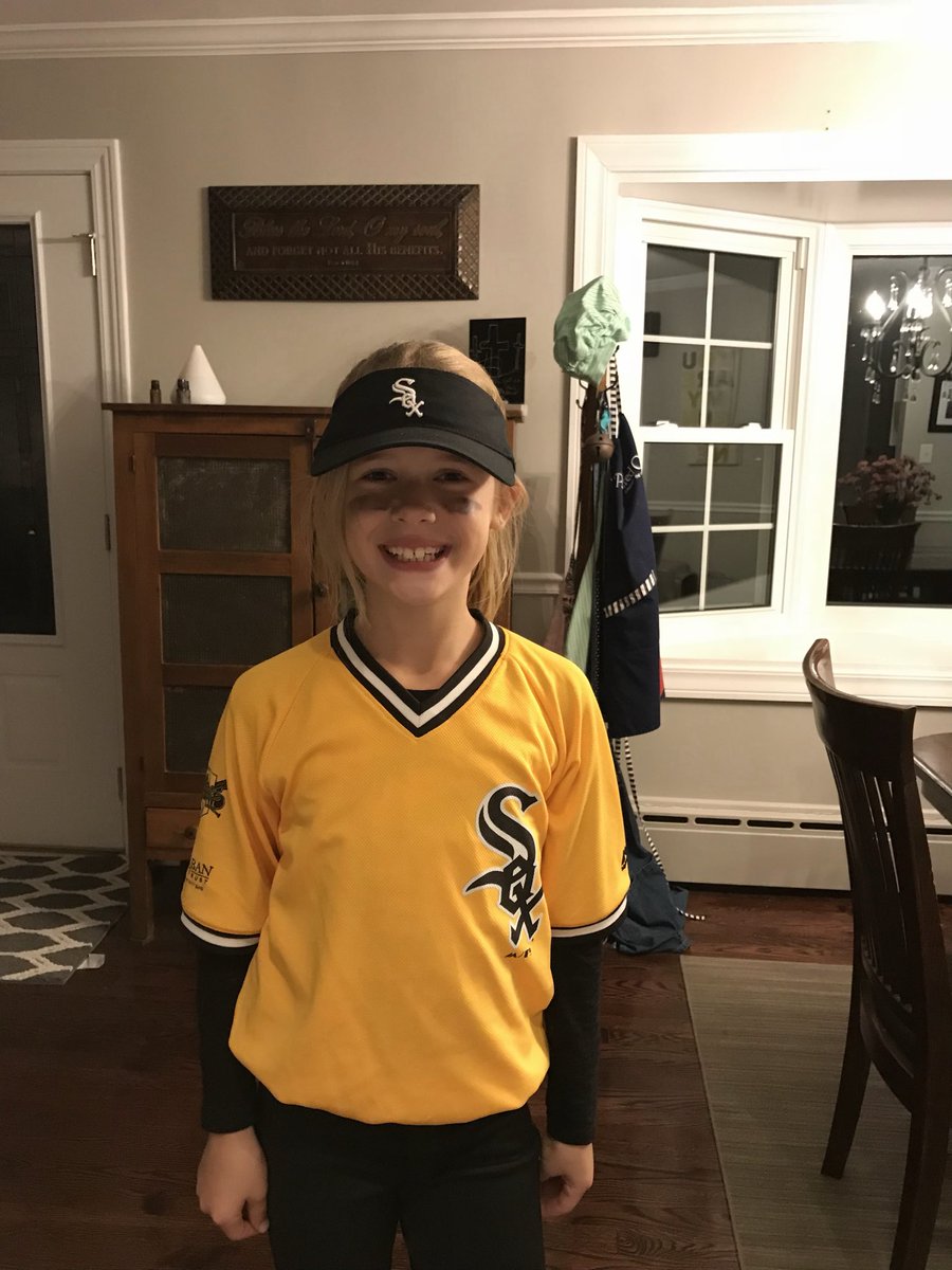 gracehoffman29's tweet photo. Committed!! 🖤💛
All glory to God! Go Defenders!!
@dordtsoftball @CheetahsBaer @joshbaer24 https://t.co/j5ZzDmU0tn