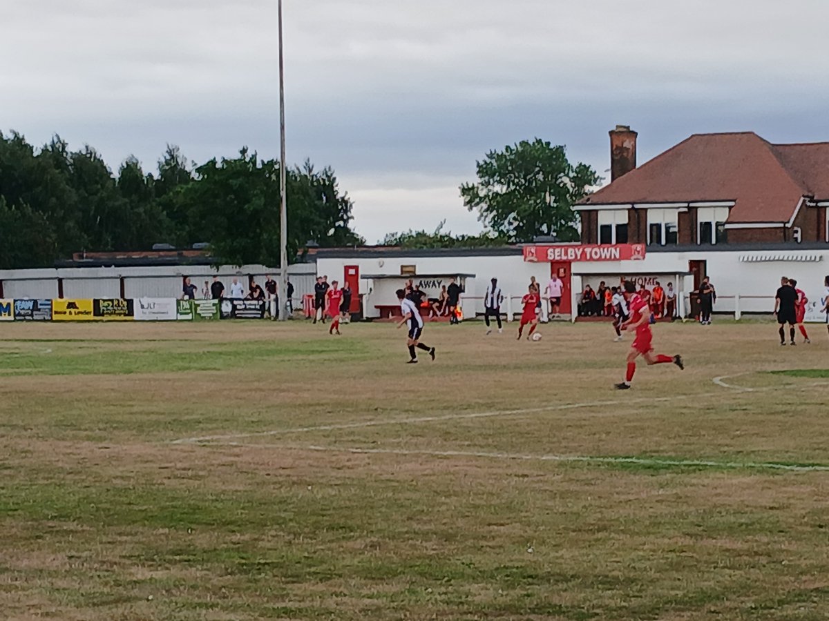 robsoncol21's tweet photo. Yesterday's lil ride out to @SelbyTown_FC. Friendly folk at the ground and I enjoyed the visit 😁👍 https://t.co/a2WFwzdyyy