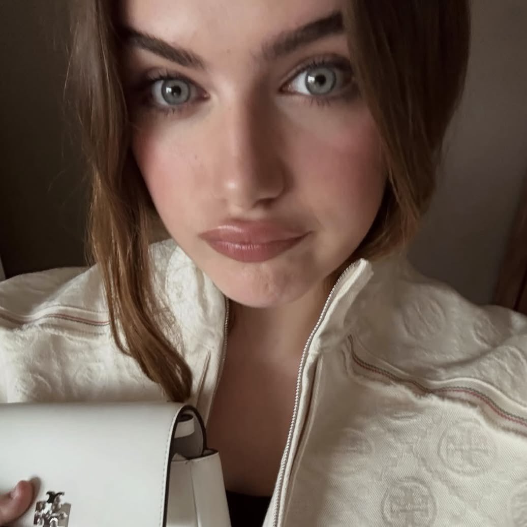 xthotherside's tweet photo. ⠀
@ 𝐰𝐢𝐧𝐬𝐦𝐚𝐲𝐨𝐟𝐟  ha respondido: mis ojos de cachorro siempre funcionan, mira.
𝐟𝐨𝐭𝐨 para ver una sola vez.
@ 𝐰𝐢𝐧𝐬𝐦𝐚𝐲𝐨𝐟𝐟  ha respondido: Bien. Me convenciste. ¿Me envías tu ubicación?

⠀ https://t.co/QmGxqvCJCM