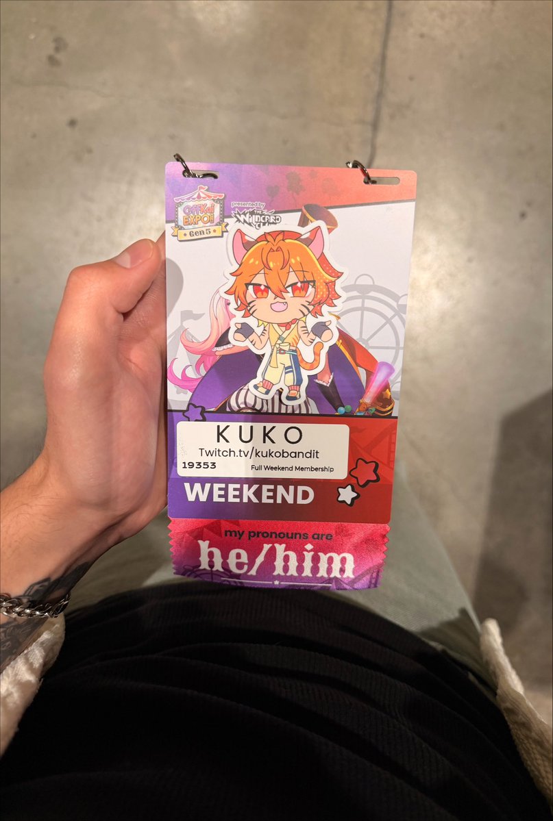 KukoBanditVT's tweet photo. HEYOOO HEYOO!! thank you @chiyongrira for the beautiful sticker! gotta support you and the brother @taehoongieVT !!! HAPPY OFFKAI⭐️🐨🩵🫶🏽 #offkai #vtuber https://t.co/IAM8OPRCZ9