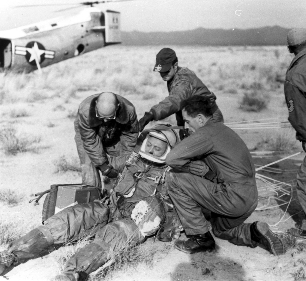 EiseleRon10374's tweet photo. 27 July 1928. Birth of Joseph William Kittinger II (d. 9 December 2022). USAF pilot and participant in Project Manhigh and Project Excelsior, holding records for the highest, fastest and longest skydive and first man to make a solo crossing of the Atlantic Ocean in a gas balloon. https://t.co/SDvNP4BSuK