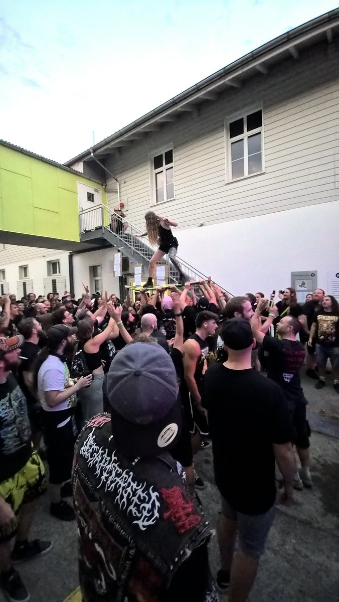 VroniRubin's tweet photo. Yesterday's #CircleFest in #Baar
presented by #Götterbrauerei
#Beer #Friends #Music #Metal https://t.co/rb1LZdxQPS