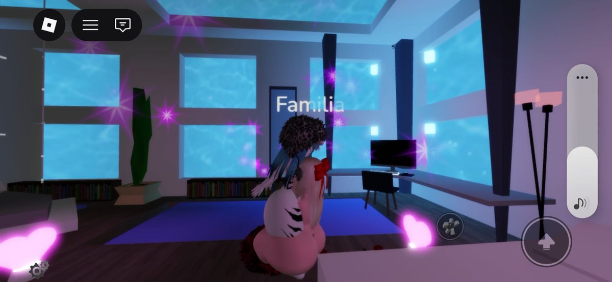 auditoraz's tweet photo. Ayer mi quería madre me dijo q me iva a dar un regalo pensé q era otra cosa pero lo q paso fue mas q darme un regalo @Daniela_dulce22 alfinal quiero repetirlo pero con mas chicas #trans #lesbian #futas #roblox escríbeme un DM si quieres estar en las fotos q publico https://t.co/JBJPuZJp6r