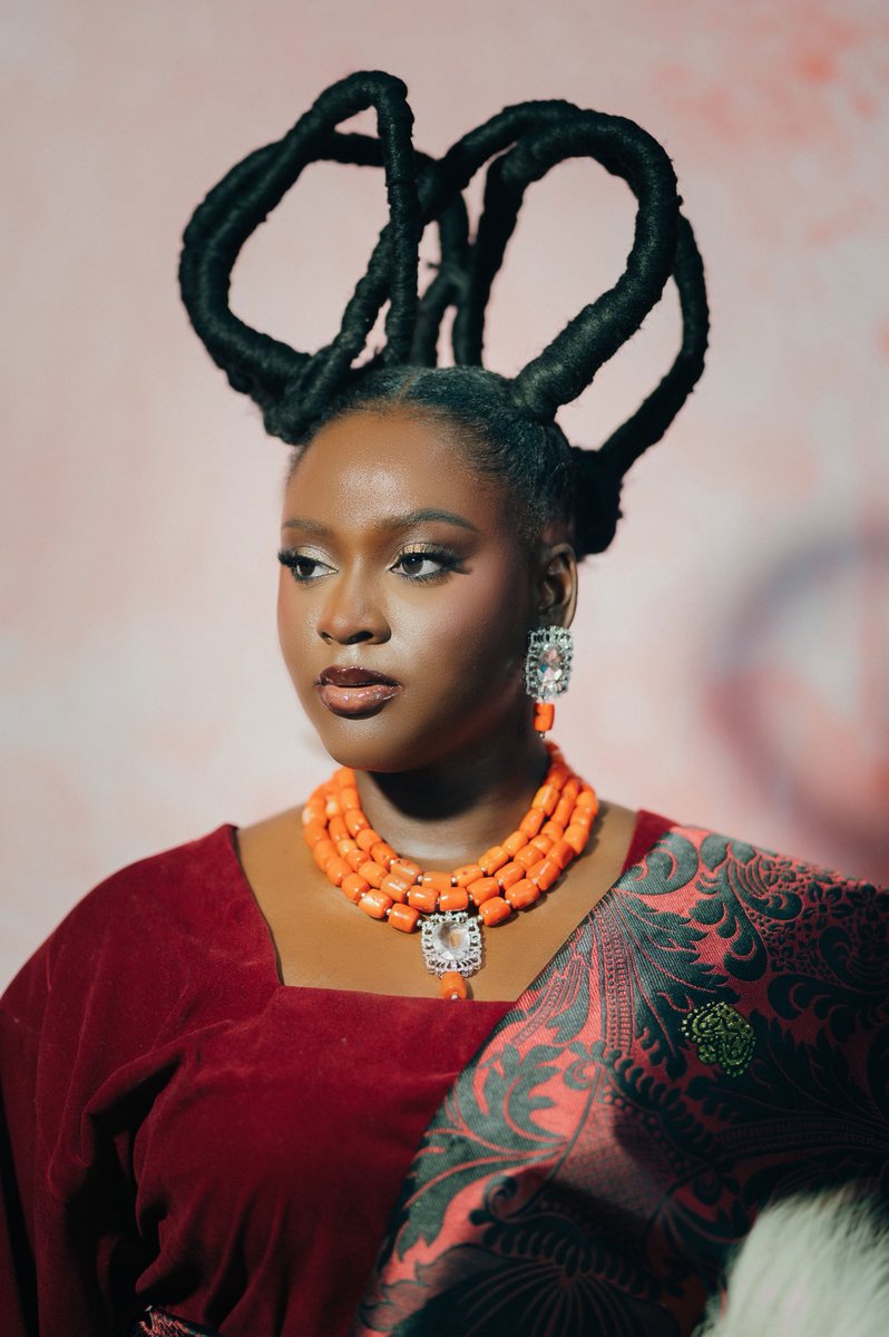 bolajiaross's tweet photo. Culture. Elegance. Presence.

Photography should do more than capture a face it should preserve identity.

This is the kind of work I want my name to be remembered for.

📸❤️

#Photography #Portrait #Editorial #AfricanFashion #Creative https://t.co/2qXxX4N3wR