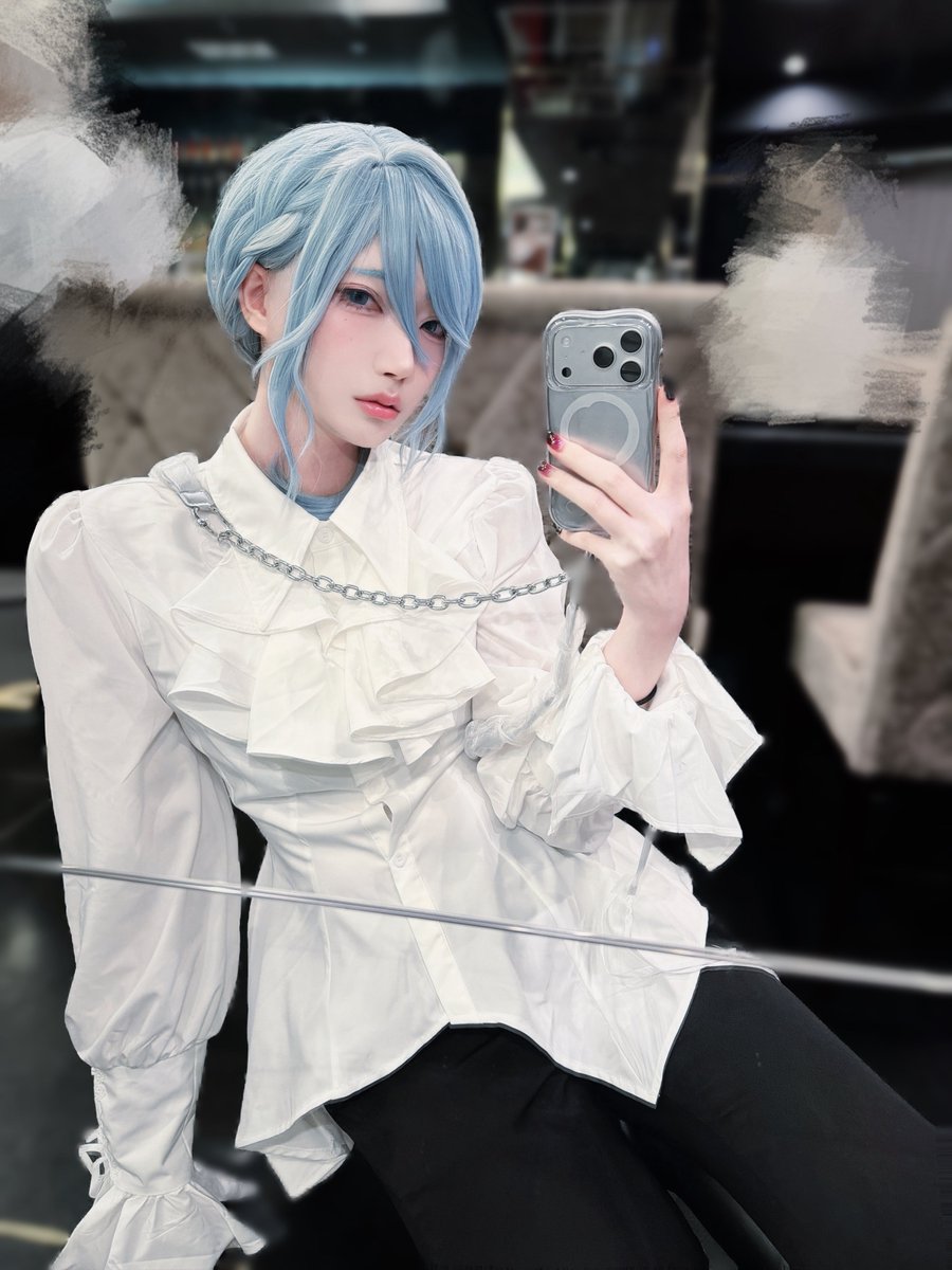 mima2ko's tweet photo. *頬を赤く染め困った顔で見上げる* https://t.co/Q31yumY3El