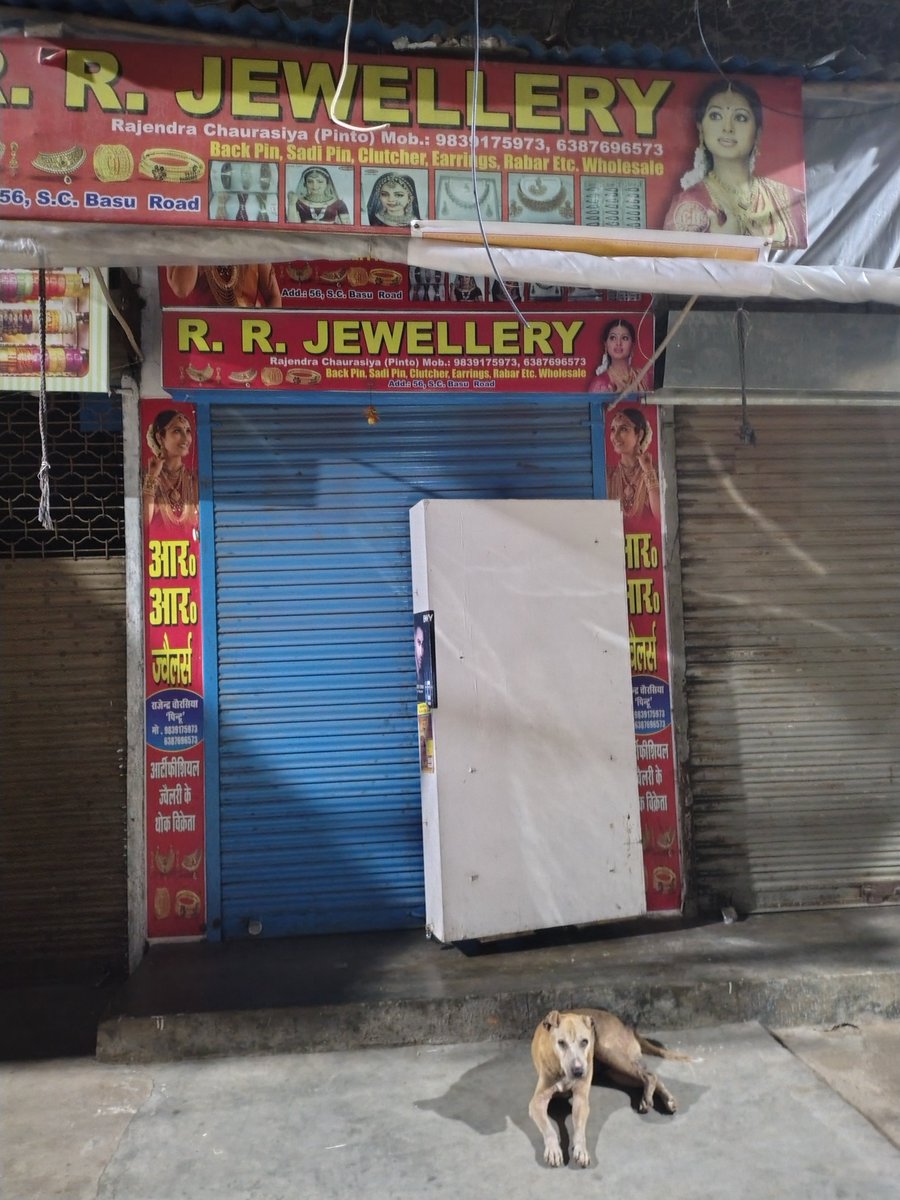 Manu41257479's tweet photo. @GST_Council @gsthelpline @UPGovt @CMOfficeUP @myogiadityanath @myogioffice @cbic_india 
Kindly investigate my complaint (Docket No. 9801513). The shop allegedly does not issue bills/receipts to customers. Please verify the matter and take appropriate action as per law . https://t.co/vIb6gE9cEX