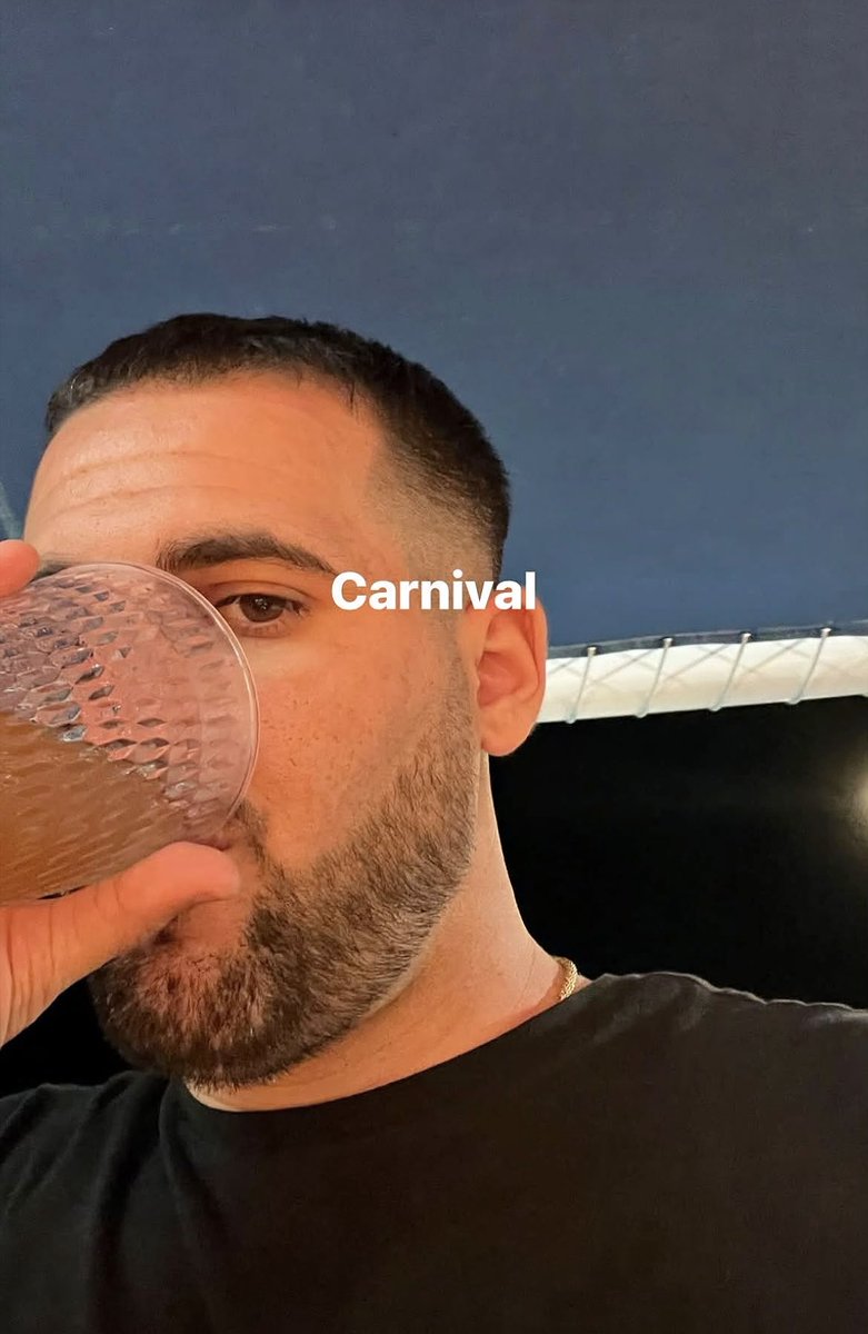 MikeyM06's tweet photo. Carnival Cruise 2026 https://t.co/TswwKdKdJR