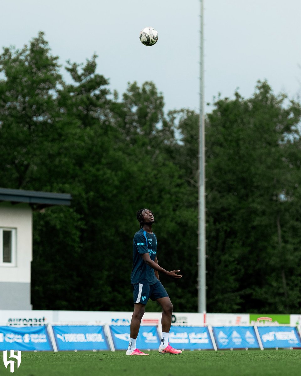 Alhilal_EN's tweet photo. ⚽️🔝 https://t.co/zqtYIVR7dt