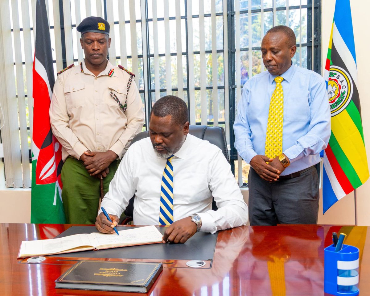 Luhyavee's tweet photo. Don't miss CS Geoffrey Ruku live on NTV tomorrow at 8:00 a.m. Get the facts directly as the conversation on Road To 2027 unfolds. #PromisesVsPerformance https://t.co/LJ1ljAZNtA
