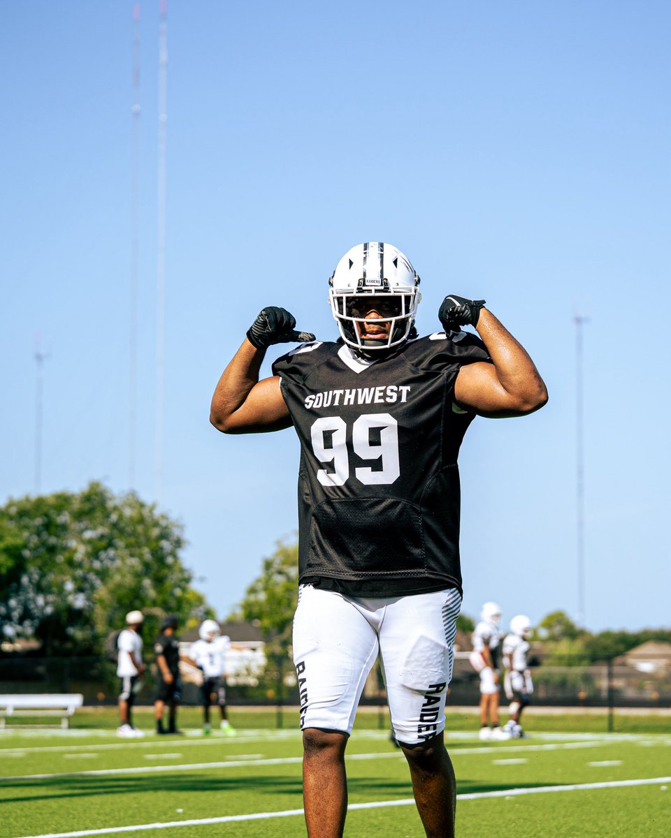 SWRaidersFB's tweet photo. Summer OTA’s! Who’s ready for fall camp? Where will you be this fall, in camp or at the crib? #JoinTheRaid 🏴‍☠️🏴‍☠️🏴‍☠️ https://t.co/oFyAqAUV2V