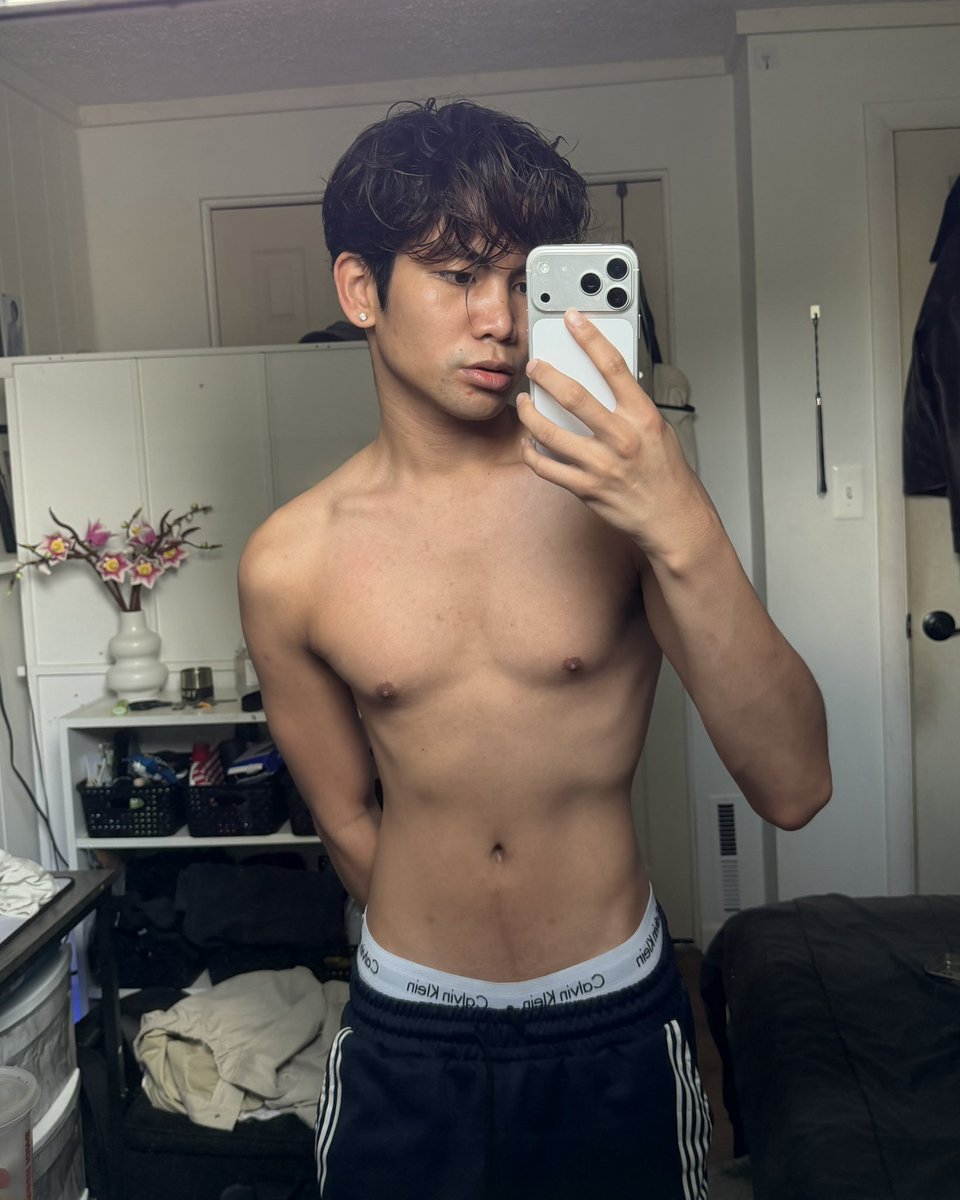 ChinoyWang's tweet photo. morning skinny > #asian #gay #mlm https://t.co/2rBgX6bnRv