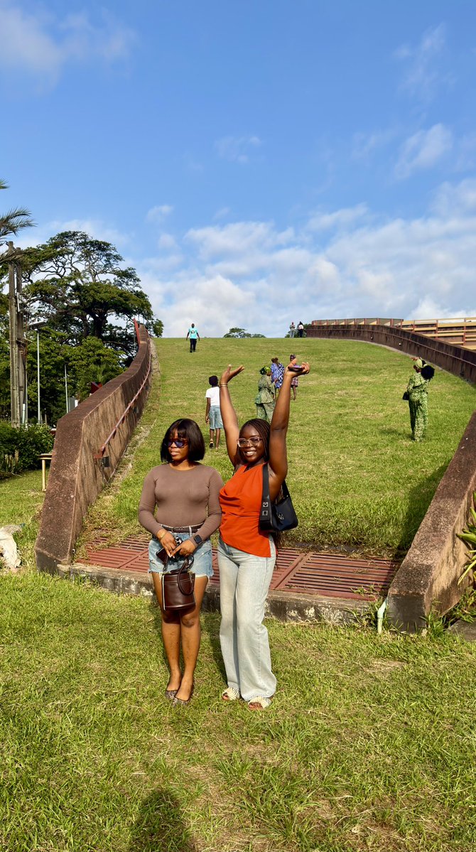 Che_Ellah's tweet photo. Pretty day☀️🧡 https://t.co/SumiL6Mcy7