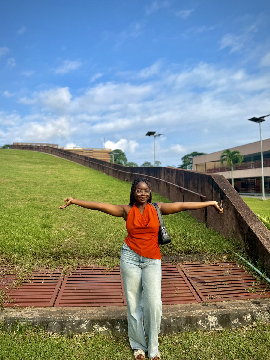 Che_Ellah's tweet photo. Pretty day☀️🧡 https://t.co/SumiL6Mcy7