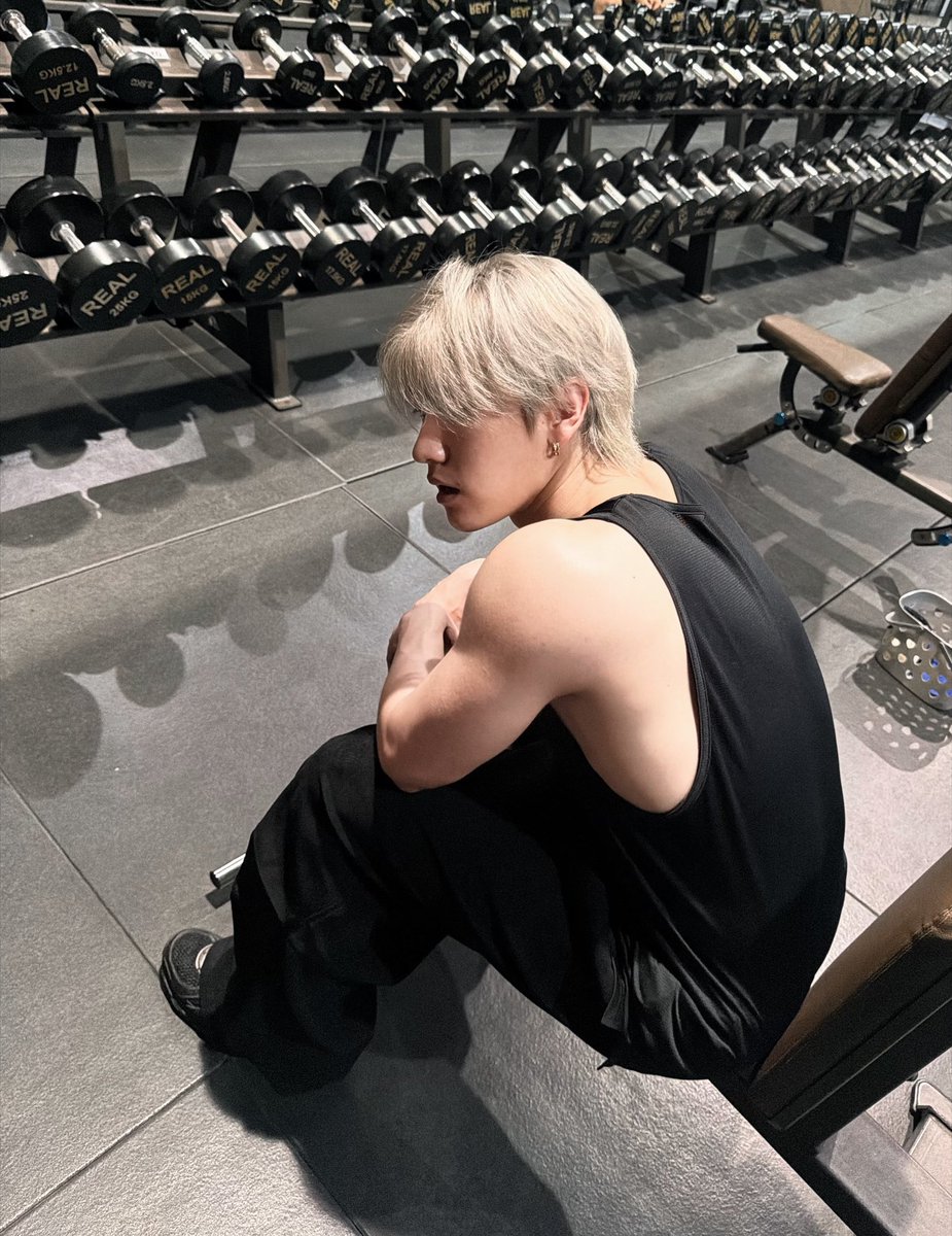 Bossckm_'s tweet photo. All I need is myself. 💪🏻👋🏻

#BOSSCKM https://t.co/g7l7XeWy8G