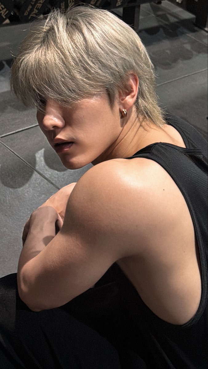 Bossckm_'s tweet photo. All I need is myself. 💪🏻👋🏻

#BOSSCKM https://t.co/g7l7XeWy8G