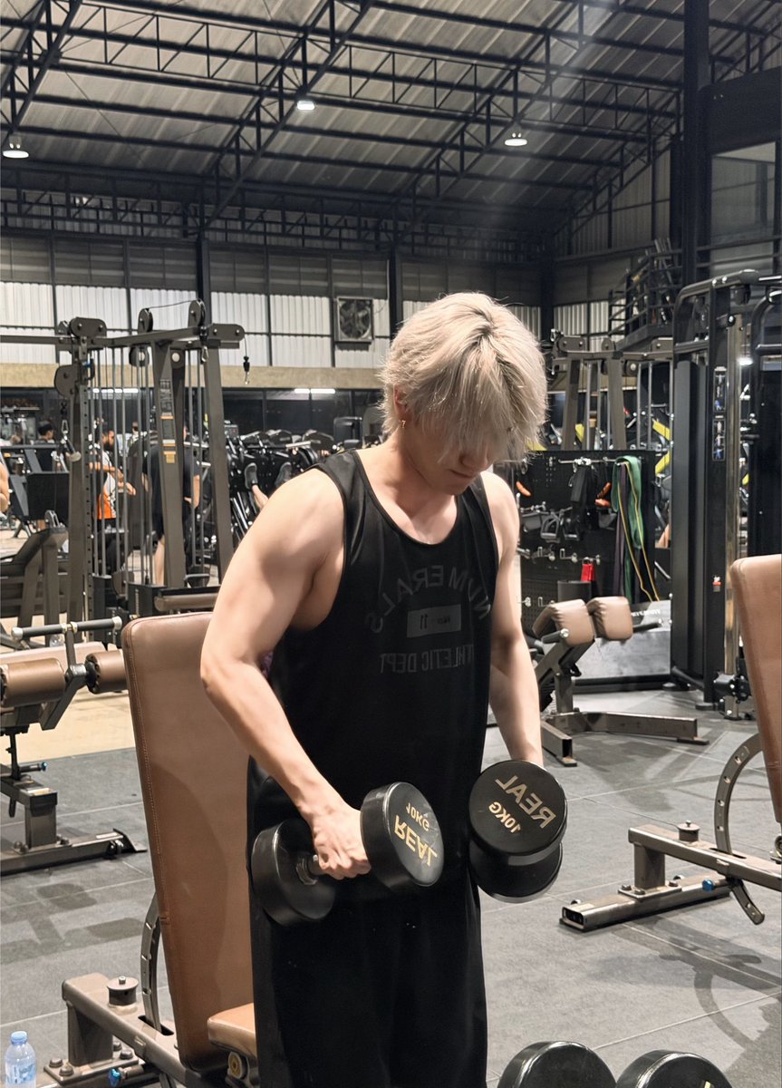 Bossckm_'s tweet photo. All I need is myself. 💪🏻👋🏻

#BOSSCKM https://t.co/g7l7XeWy8G