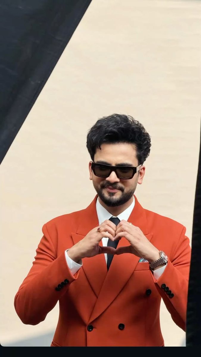 HarshY0008's tweet photo. Thank you for entertaining us throughout this incredible journey @ElvishYadav We're always proud of you bhai 

#ElvishYadav #ElvishArmy https://t.co/qz1HnXN3Rf