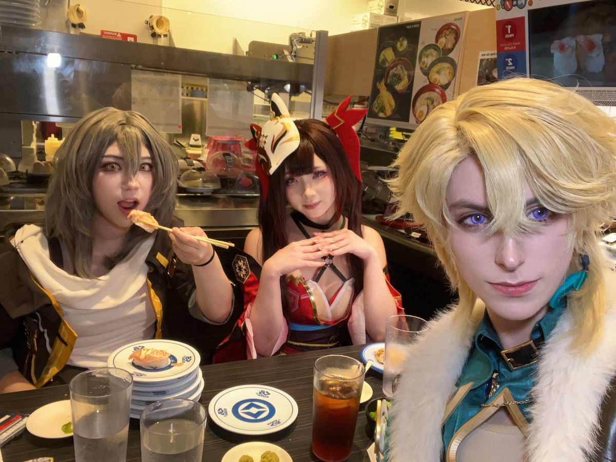 maccoser's tweet photo. Went to the Kura Sushi collab with @plutosnine and Vic (vc6r5 on ins) last night and ate an insane amount of edamame
#HonkaiStarRail #AventurineHSR #SparkleHSR #hsrcos https://t.co/n4S7xNteMc