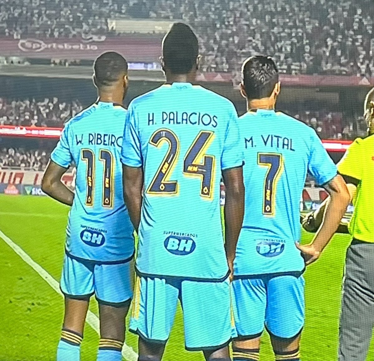 caio_warriors's tweet photo. 2023 gente brincava com essa foto, ai 3 anos depois eu te pergunto: voce acha o Marquinhos melhor que Wesley e Mateus Vital? https://t.co/YD3dkEScCS