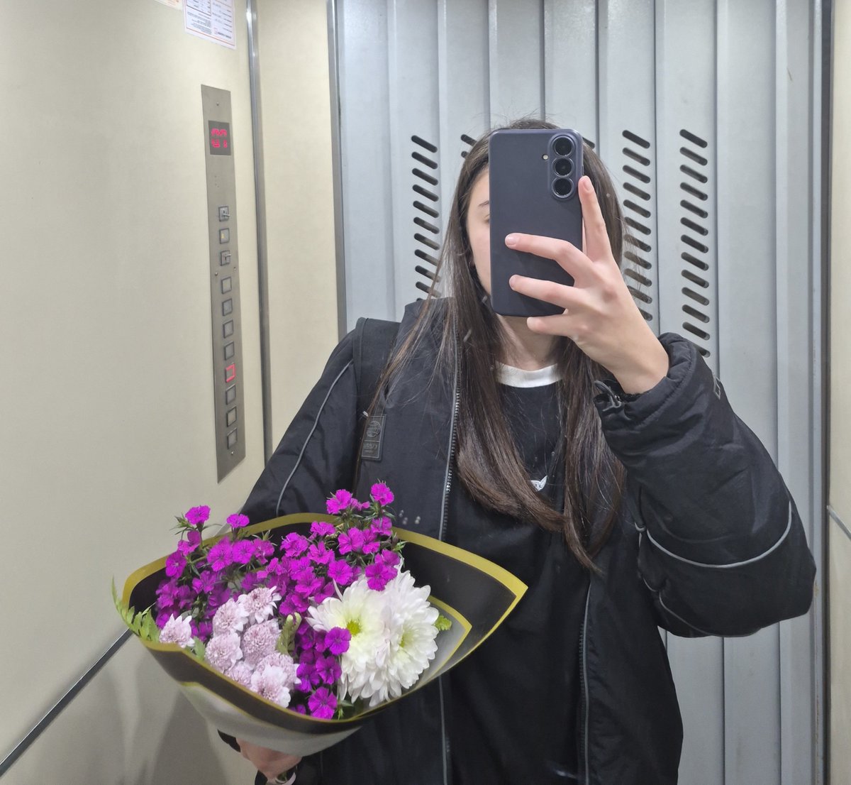 biankapolii's tweet photo. así vuelve a su casa una lesbiana después de una cita que duró todo el fin de semana https://t.co/rbmAFdvCXz