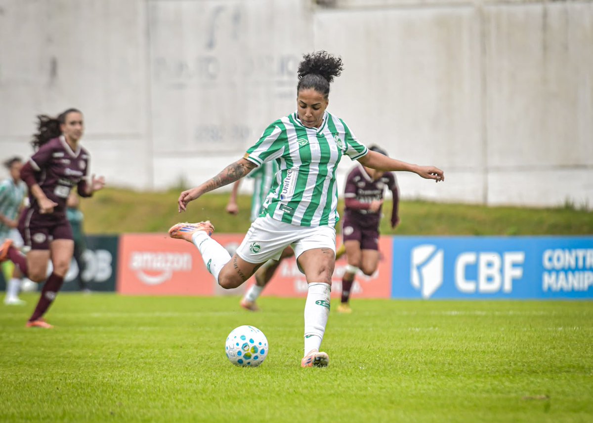 ECJuventude's tweet photo. 25/1º | Juventude 0x0 Ferroviária | #GuriasDoJu 

Atacante Gio Oliveira, a estreante da tarde, pelo Juventude 🇳🇬

📺 Transmissão: https://t.co/VcsKiYNm4G https://t.co/K7GdSUx8Tf