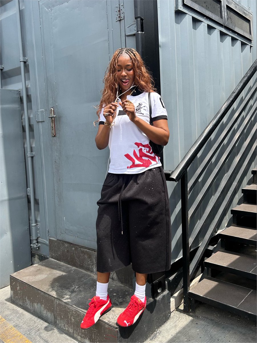 peterskevwe's tweet photo. No stylist. Me I get my own swagger 😝✨ https://t.co/yGVM5CjXd6
